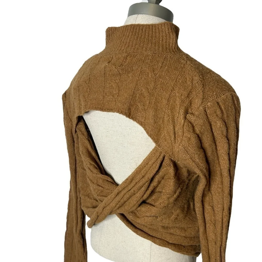 Hippie Rose Women’s Tawny High Neck Back Cutout Long Sleeve Knit Sweater Small